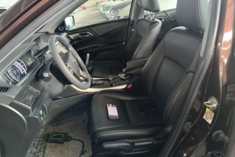 本田 雅阁 2015款 2.0L LX 舒适版中控内饰19