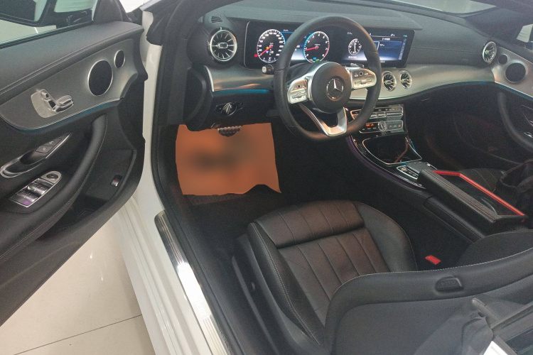 奔驰E级(进口) 2020款 E 260 轿跑车中控内饰20