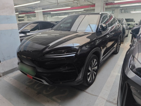 比亚迪 宋PLUS新能源 2024款 荣耀版 EV 520km 豪华型