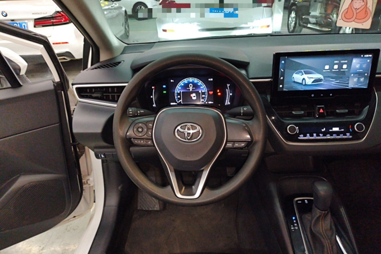 丰田 雷凌 2023款 TNGA 1.5L CVT进取版中控内饰13