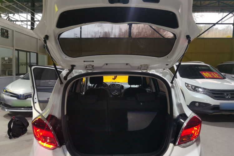 长安欧尚 奔奔E-Star 2021款 国民版 心悦版 磷酸铁锂（31.18kWh）机舱底盘23