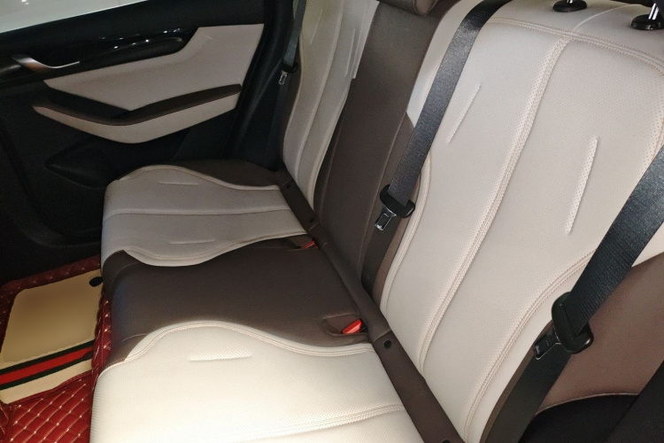 比亚迪 秦PLUS 2023款 冠军版 DM-i 55KM领先型中控内饰7004