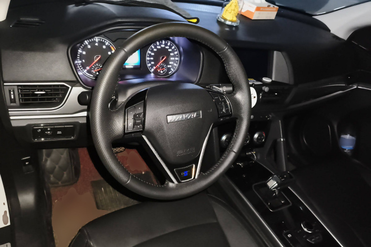 哈弗H6 2018款 蓝标 运动版 1.5T 自动两驱精英型中控内饰13