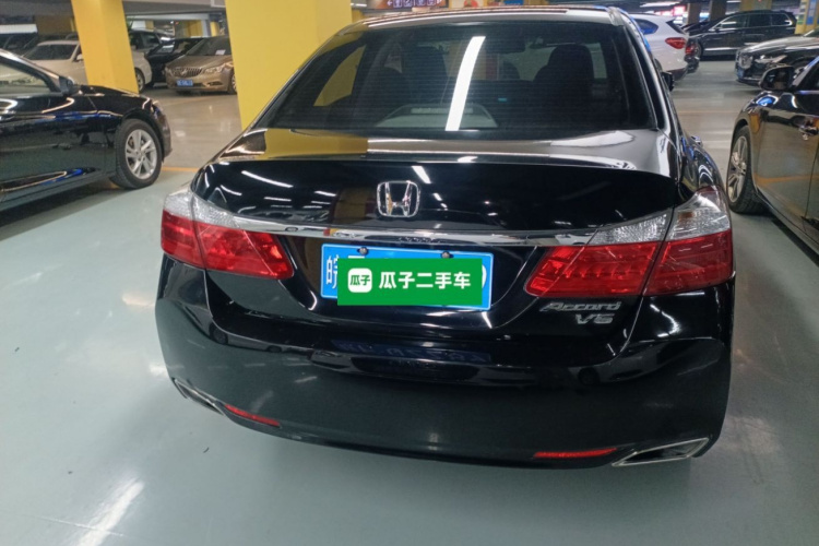 本田 雅阁 2015款 3.0L VTI 尊贵版车身外观6