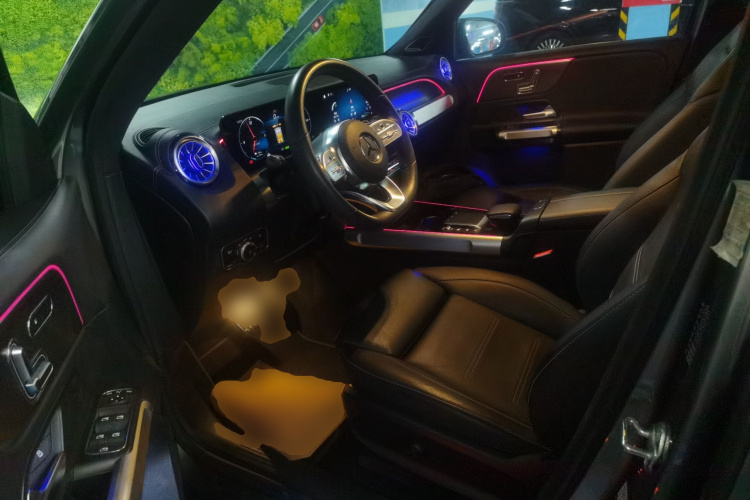 奔驰EQB 2022款 EQB 350 4MATIC 首发特别版局部细节19