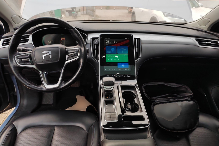 飞凡汽车 飞凡ER6 2021款 新动版 620km 智享版中控内饰12