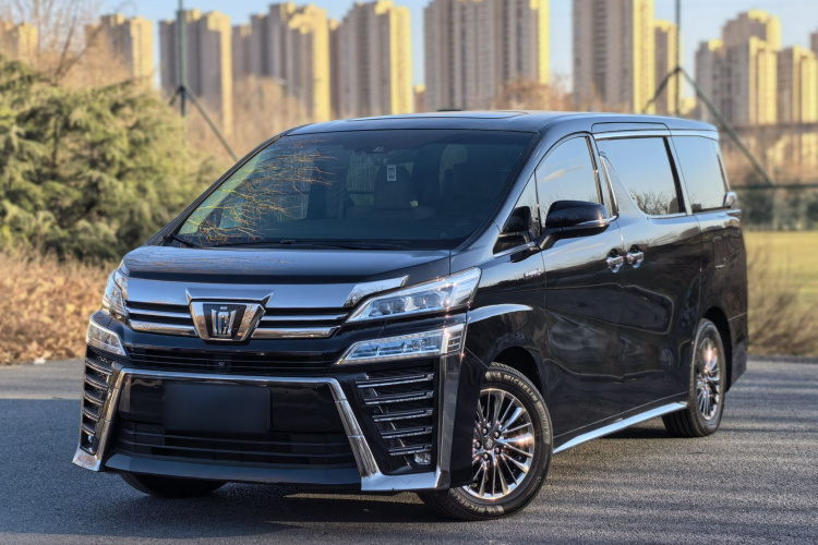 丰田 威尔法 2021款 皇冠 双擎 2.5L HV至尊版车身外观1