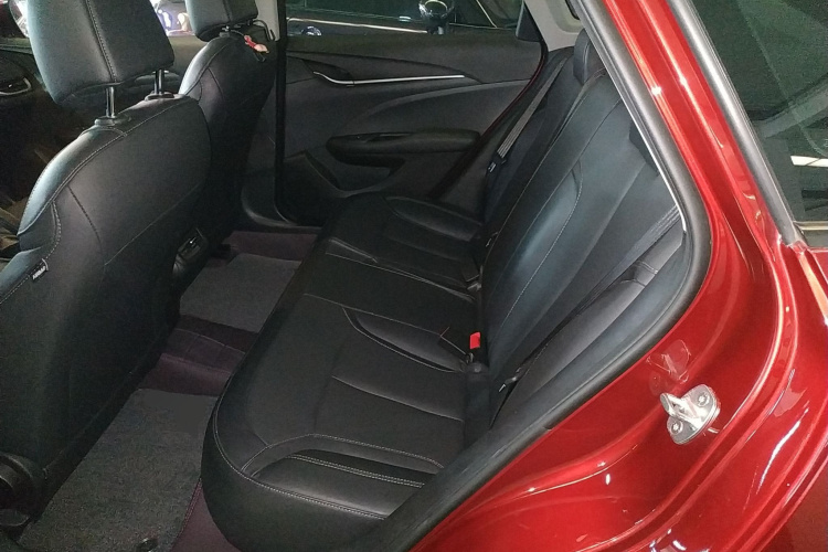 别克 英朗 2021款 改款 典范 1.5L 自动精英型中控内饰7004