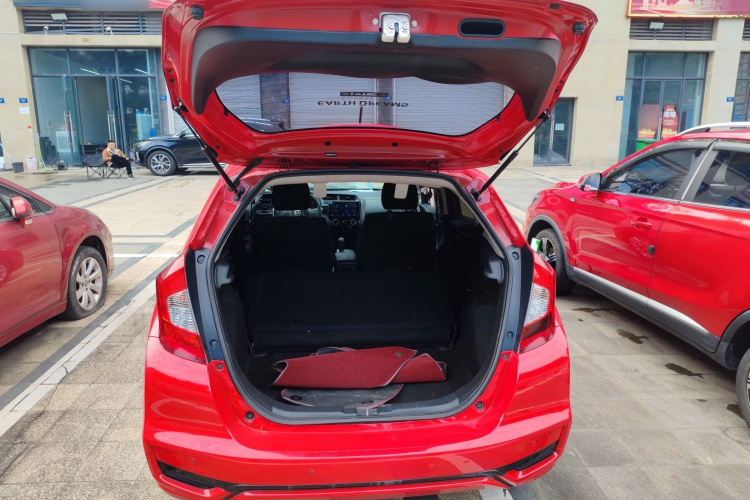 本田 飞度 2018款 1.5L CVT舒适天窗版局部细节23