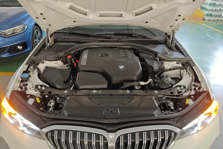 宝马3系 2023款 320Li M运动套装机舱底盘24