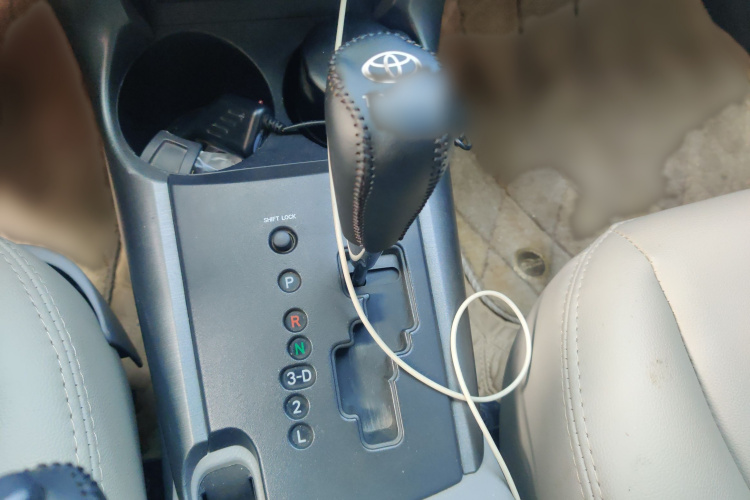 丰田 RAV4荣放 2010款 2.0L 自动豪华升级版局部细节18