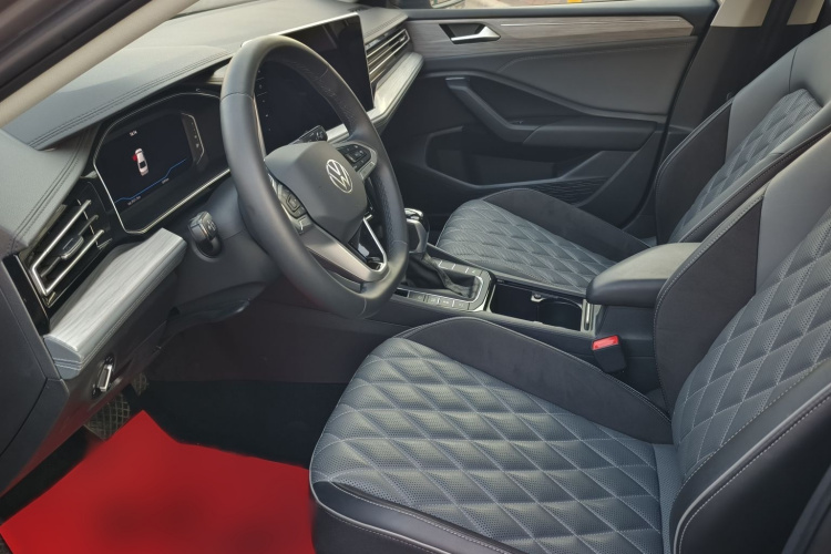 大众 速腾 2023款 300TSI DSG卓越版中控内饰7002