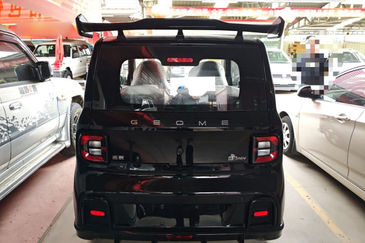 吉利银河 2025款 210km 熊猫卡丁车身外观6