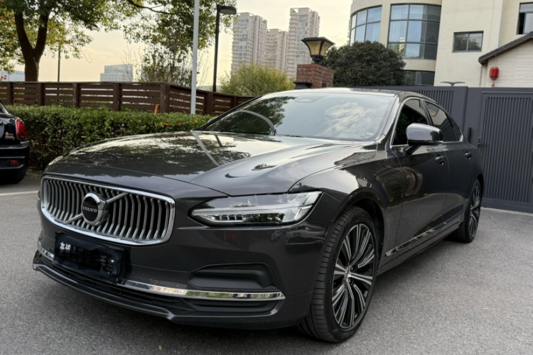 沃尔沃S90 2025款 B5 智远豪华版车身外观1