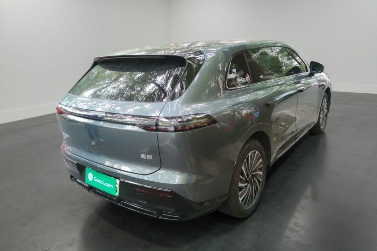 星途 星纪元 ET 2024款 增程 240 Max四驱车身外观7