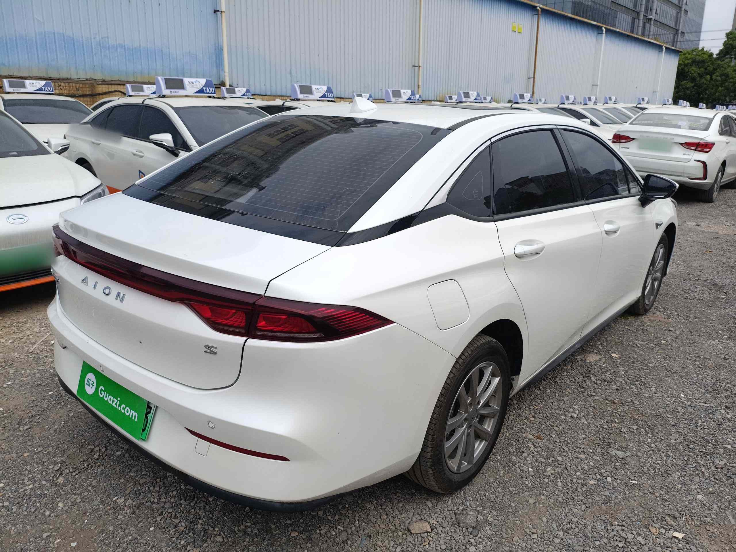 埃安 AION S 2023款 魅 580 磷酸铁锂(5)