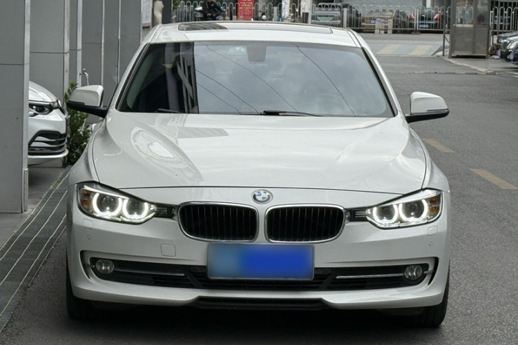 宝马3系 2015款 320Li 超悦版时尚型车身外观6001