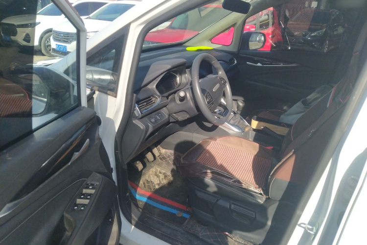 上汽大通MAXUS 大通G50 2022款 1.5T 手动畅游B中控内饰20