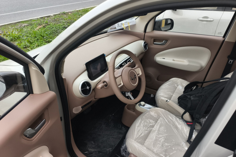 五菱汽车 宏光MINIEV 2025款 四门版 进阶款中控内饰20