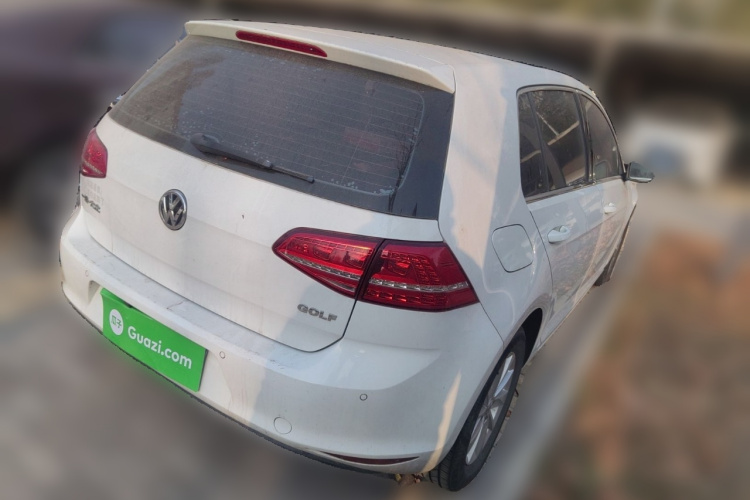 大众 高尔夫 2016款 1.6L 自动时尚型车身外观7