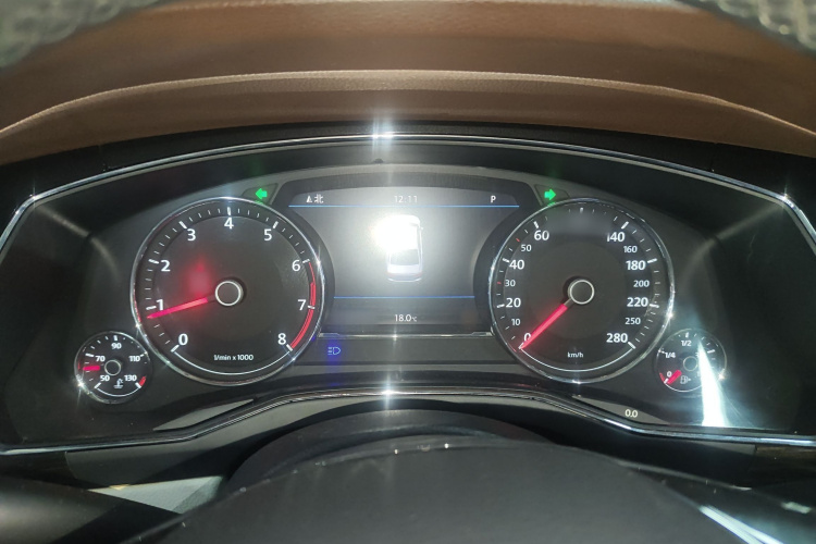 大众 辉昂 2016款 380TSI 两驱至尊版局部细节14