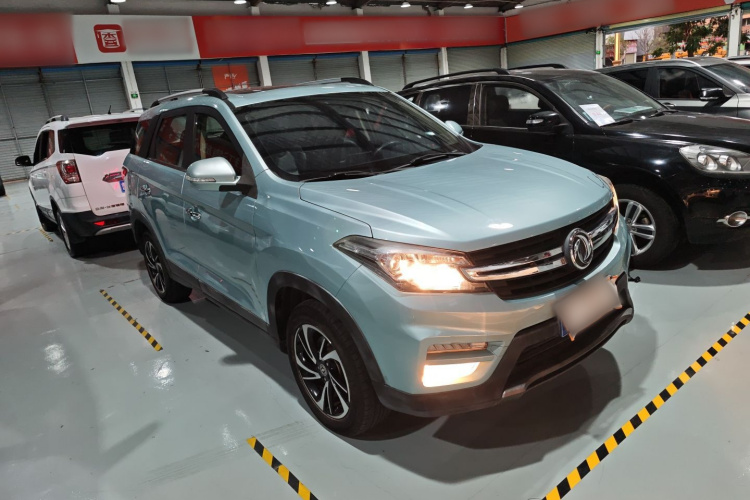 东风风光 风光S560 2018款 1.8L 手动舒适型 5座 国V车身外观3