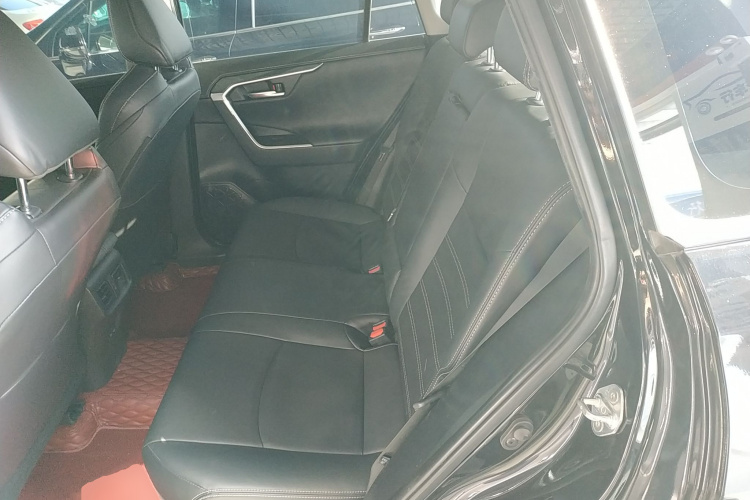 丰田 威兰达 2022款 2.0L CVT两驱豪华PLUS版中控内饰21