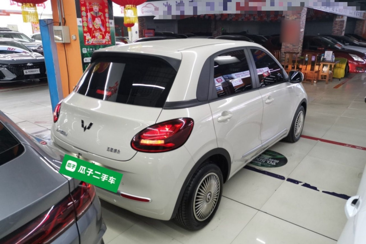 五菱汽车 五菱缤果 2023款 203km 轻享款车身外观7