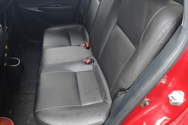 丰田 YARiS L 致炫 2020款 1.5L CVT领先版中控内饰7004