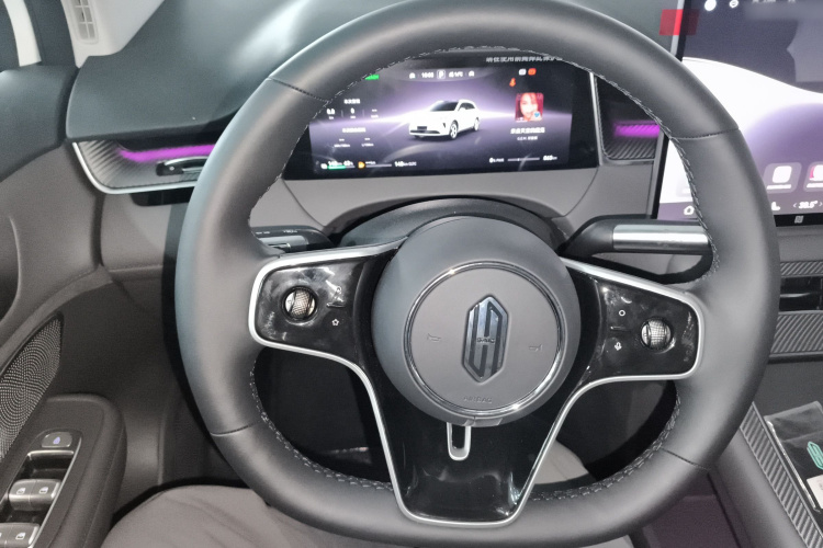 鸿蒙智行 尚界H5 2025款 增程 Max局部细节13