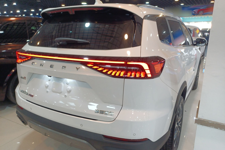 奇瑞 瑞虎8 PRO 2024款 冠军版 390T 两驱巅峰版 7座车身外观7