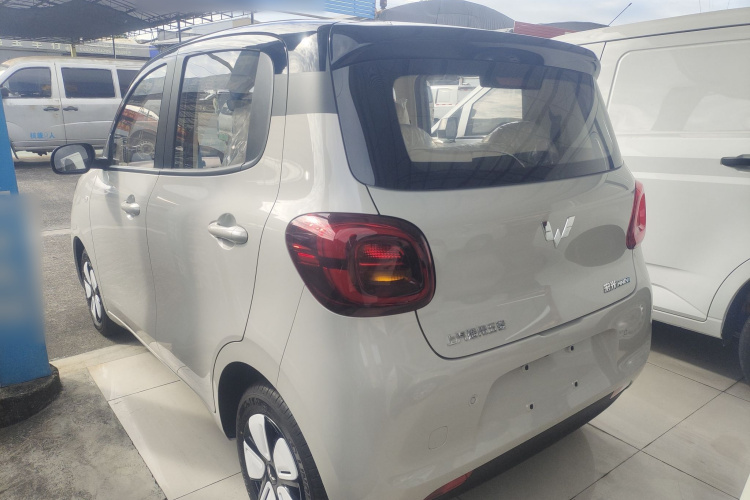 五菱汽车 宏光MINIEV 2025款 四门版 臻享+款车身外观6003