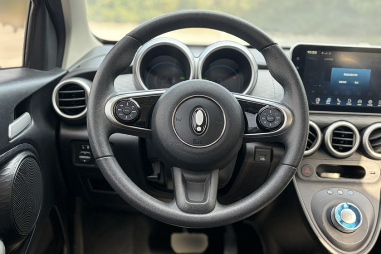 欧拉黑猫 2022款 351km 标准型 三元锂中控内饰7005