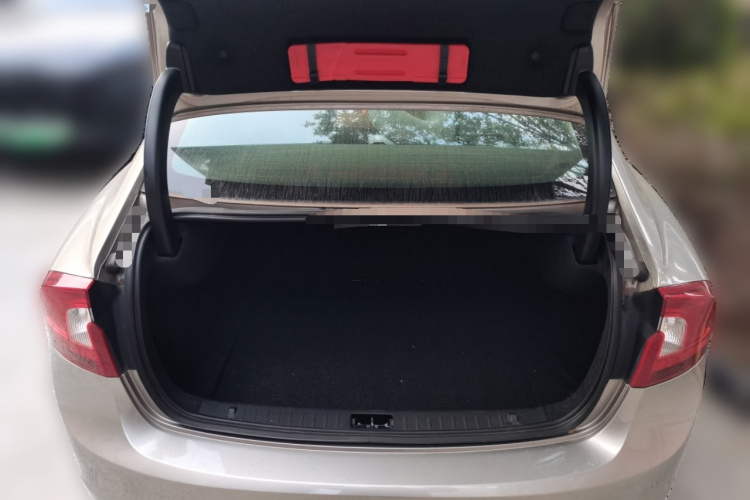 沃尔沃S60 2015款 S60L 2.0T 智远版中控内饰23