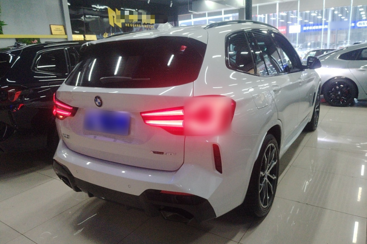 宝马X3 2022款 xDrive30i 领先型 M曜夜套装车身外观7