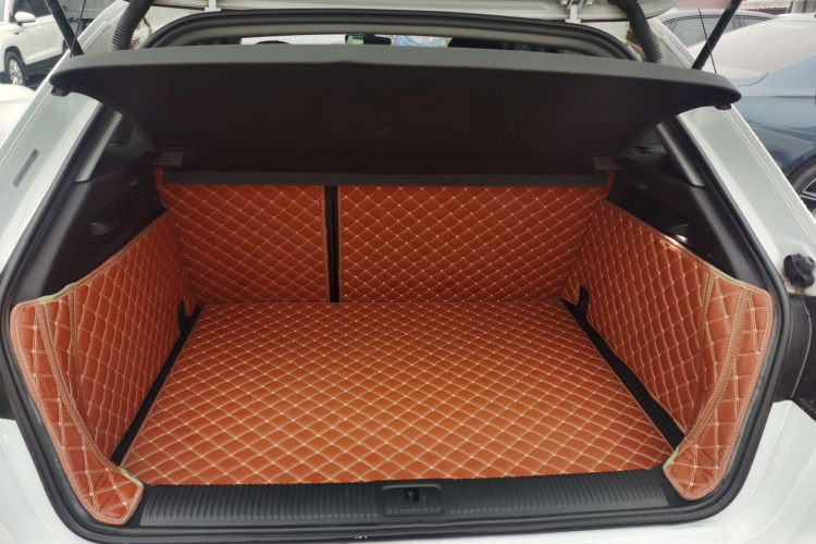 奥迪A3 2019款 Sportback 35 TFSI 时尚型 国V机舱底盘23