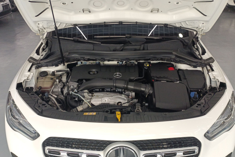 奔驰GLA 2023款 GLA 220机舱底盘24