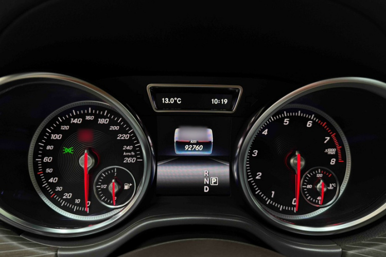 奔驰GLE 2019款 GLE 320 4MATIC 动感型臻藏版局部细节14