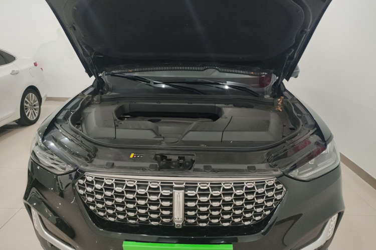 魏牌 VV6 2021款 2.0T 两驱智护+机舱底盘24