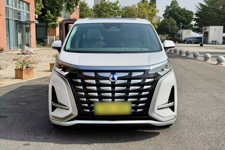 腾势D9 2022款 DM-i 970 四驱尊荣型车身外观6007