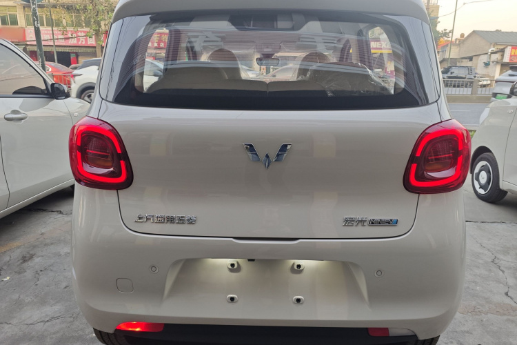 五菱汽车 宏光MINIEV 2025款 四门版 进阶款车身外观6