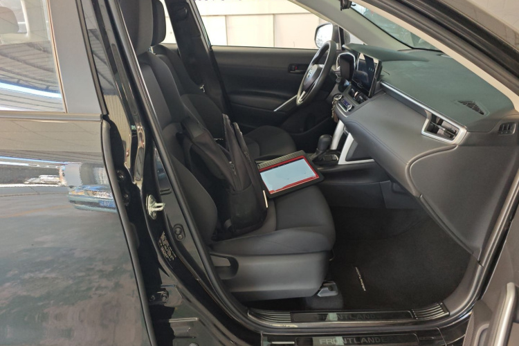 丰田 锋兰达 2023款 2.0L CVT精英版局部细节41