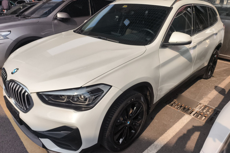 宝马X1 2020款 sDrive20Li 时尚型车身外观6003