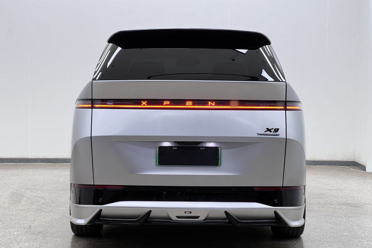 小鹏X9 2024款 640四驱高性能Max车身外观6007