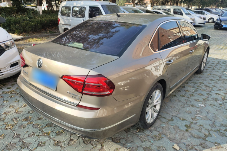 大众 帕萨特 2016款 330TSI DSG御尊版车身外观7