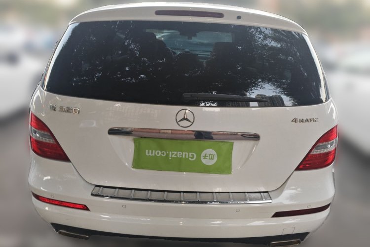 奔驰R级 2014款 R 320 4MATIC 商务型车身外观6