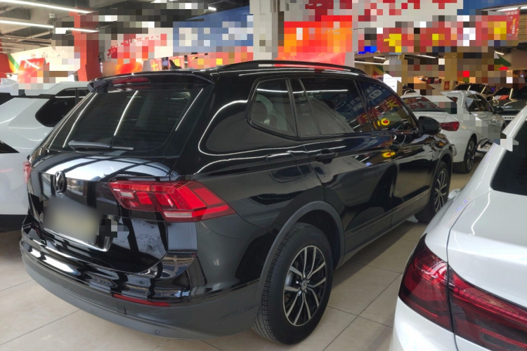 大众 途观L 2018款 改款 330TSI 自动两驱豪华版车身外观7