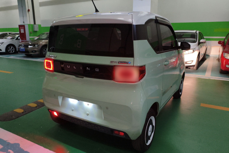 五菱汽车 宏光MINIEV 2021款 马卡龙时尚款 磷酸铁锂车身外观7