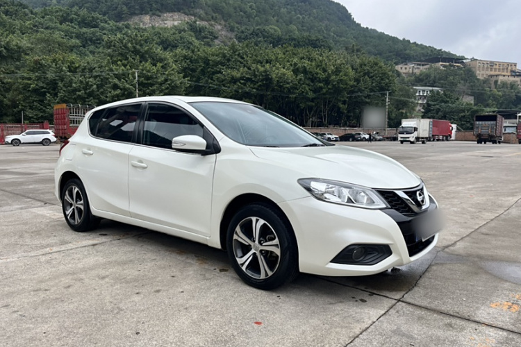 日产 骐达TIIDA 2016款 1.6L CVT智行版车身外观6002