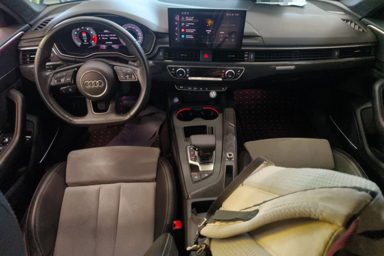 奥迪A4L 2020款 45 TFSI quattro 臻选动感型中控内饰12